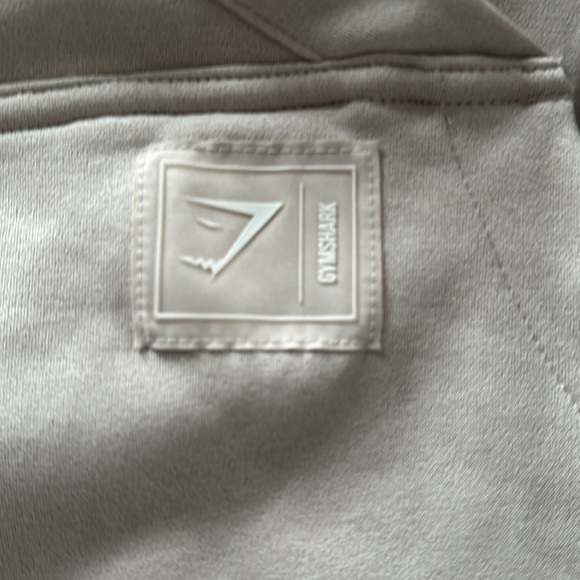Gymshark crop back hoodie - Picture 2 of 4